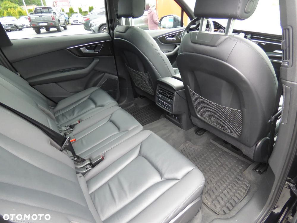 Audi Q7 - 23