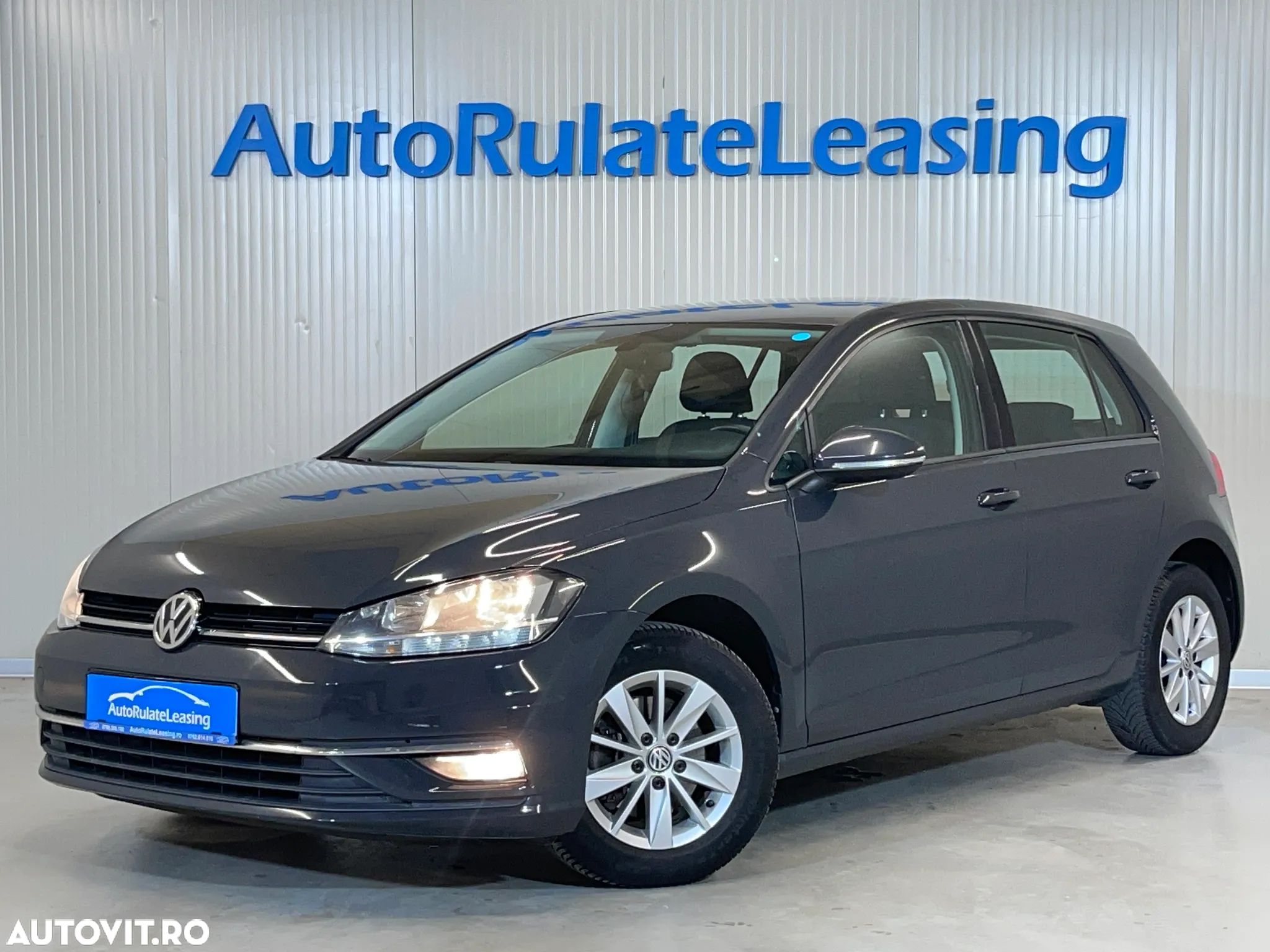 Volkswagen Golf 1.6 TDI Comfortline - 1