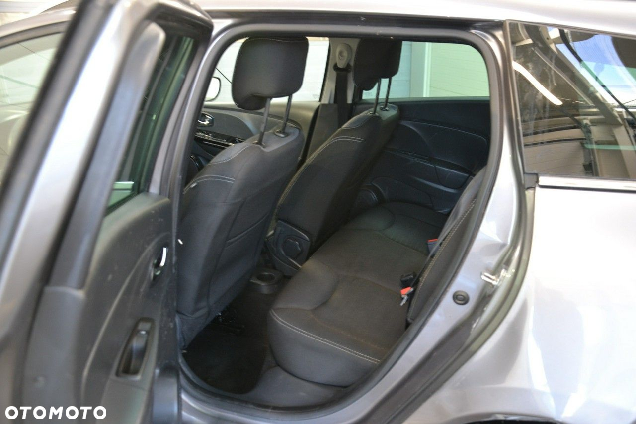 Renault Clio - 21