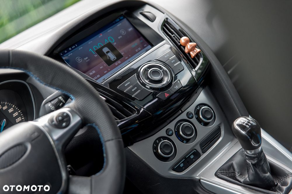 Ford Focus 1.6 Titanium - 17