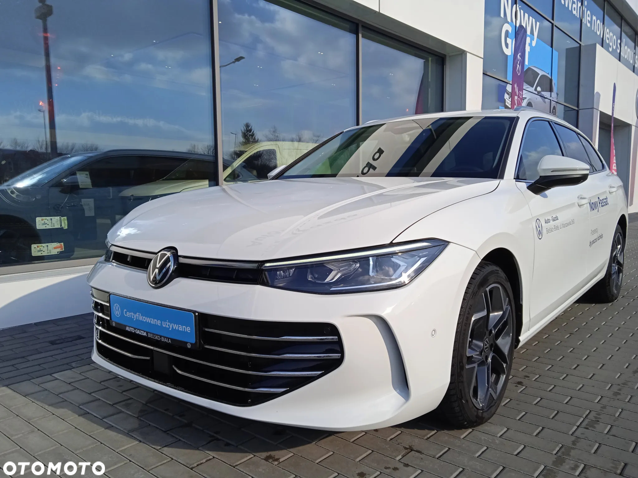 Volkswagen Passat 2.0 TDI SCR Elegance DSG - 2