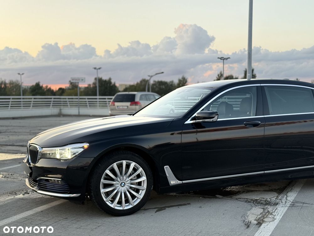 BMW Seria 7 740Li xDrive - 2