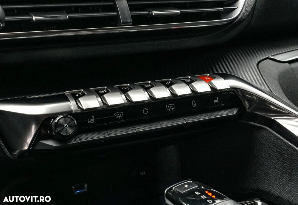 Peugeot 3008 1.5 BlueHDI 130 S&S EAT8 Allure - 24