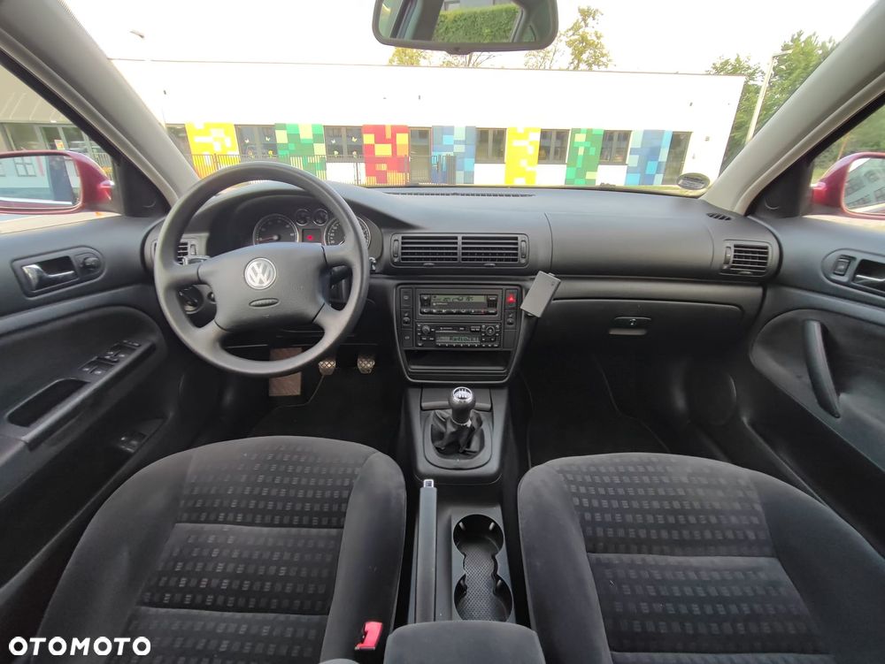 Volkswagen Passat 1.8T Trendline - 7