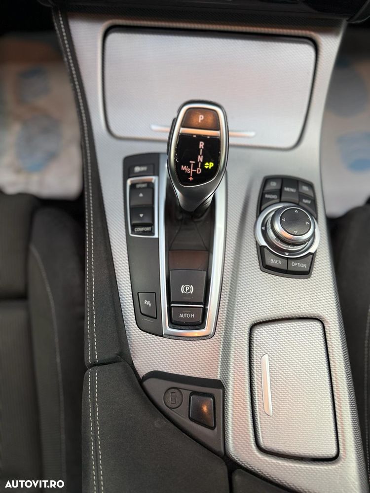 BMW Seria 5 525d Sport-Aut. - 23