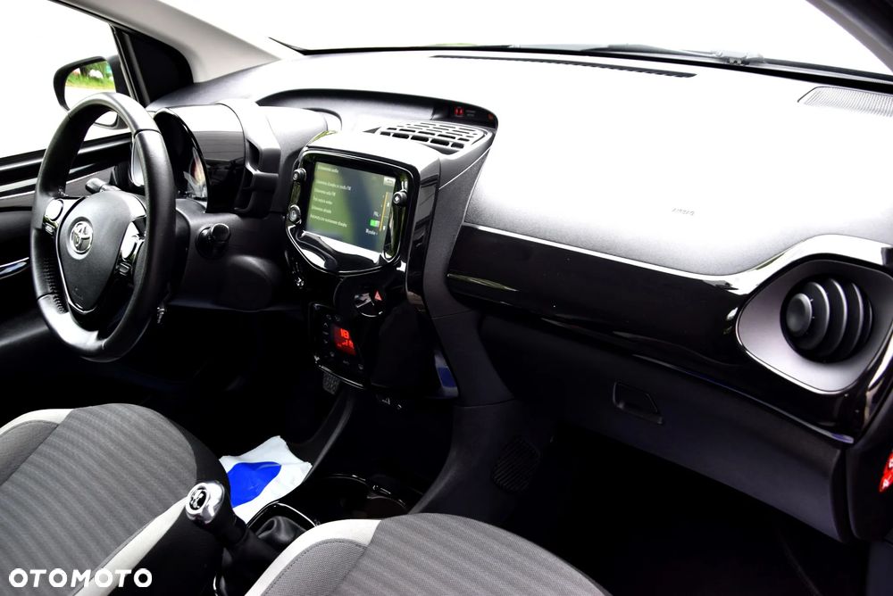 Toyota Aygo 1.0 VVT-i Color Edition - 17