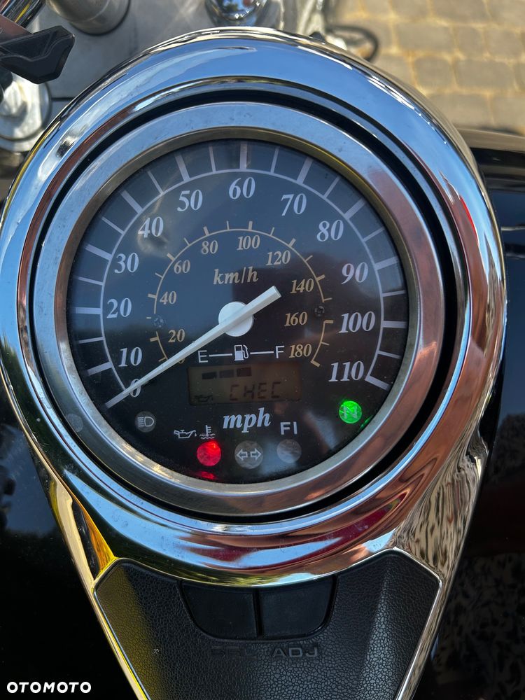 Suzuki Boulevard - 8