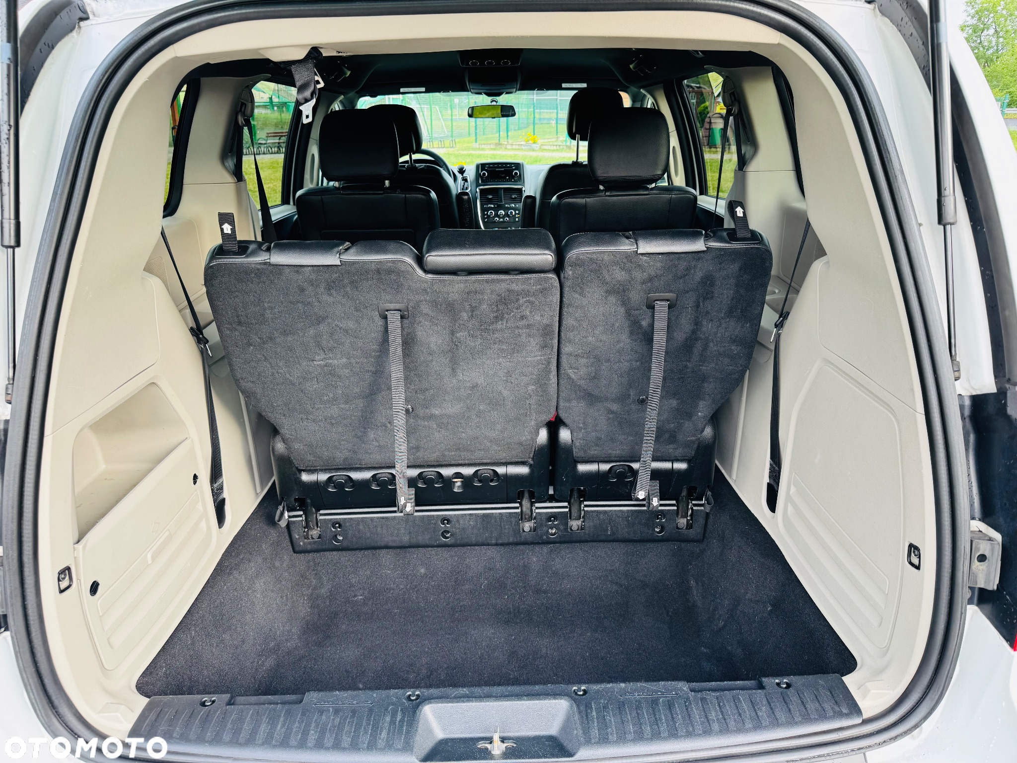 Dodge Grand Caravan 3.6 R/T - 19