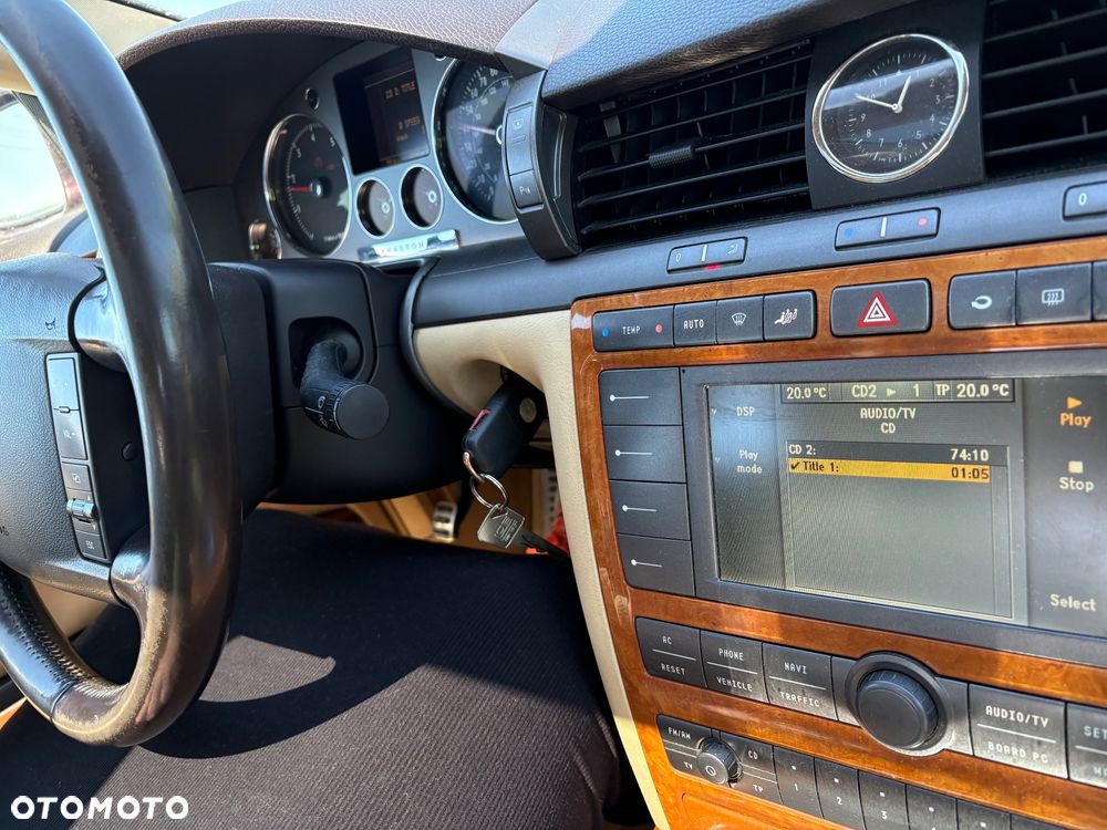 Volkswagen Phaeton 4.2 V8 4Mot L (5 os.) - 9