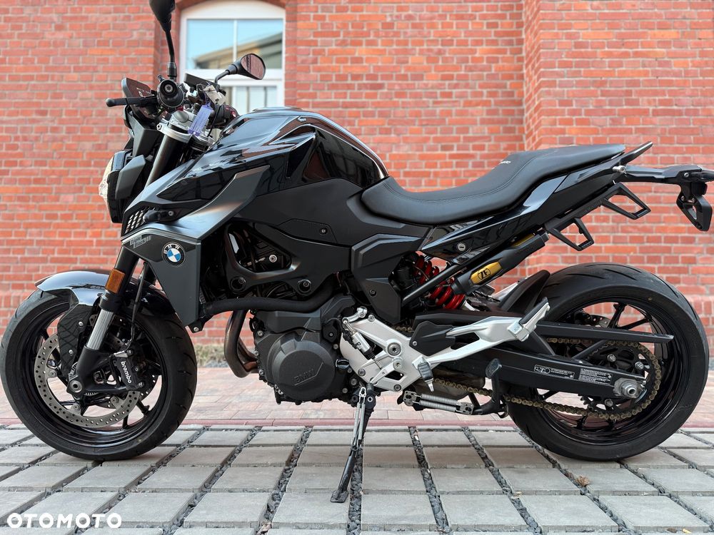 BMW F - 6
