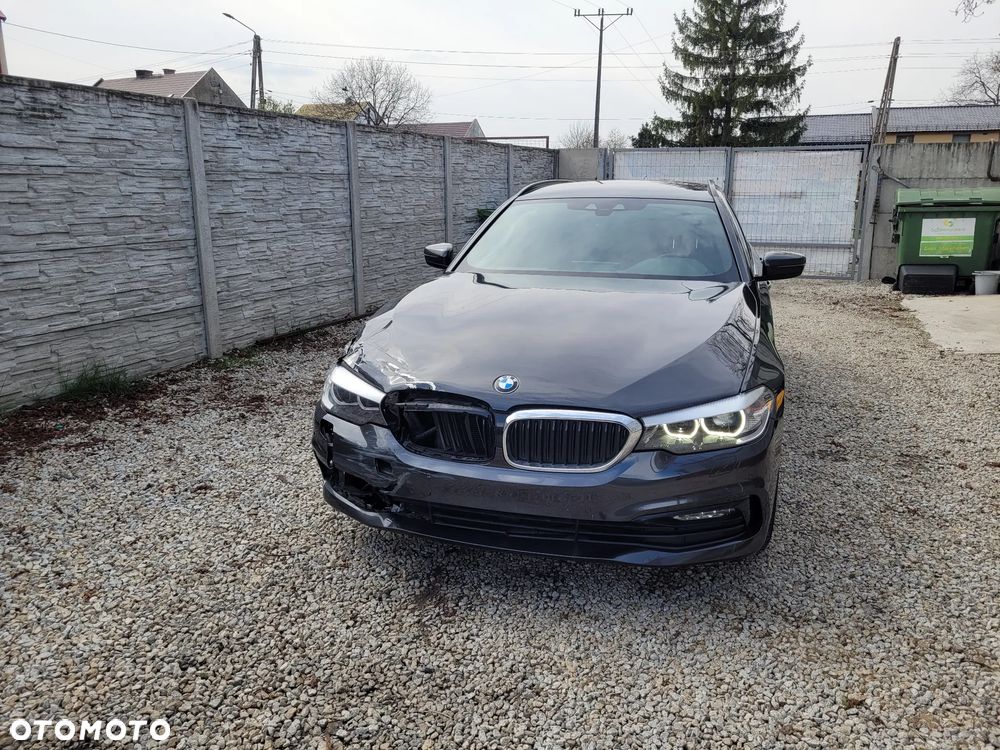 BMW Seria 5 520d xDrive Sport Line - 3