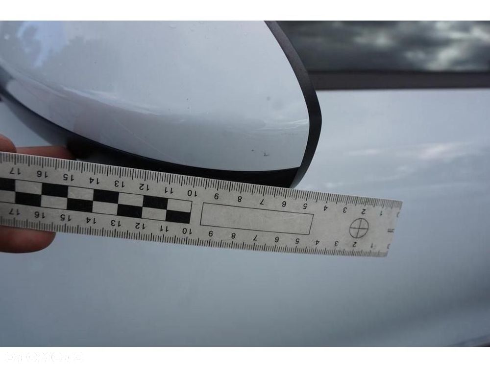 Kia Ceed - 36