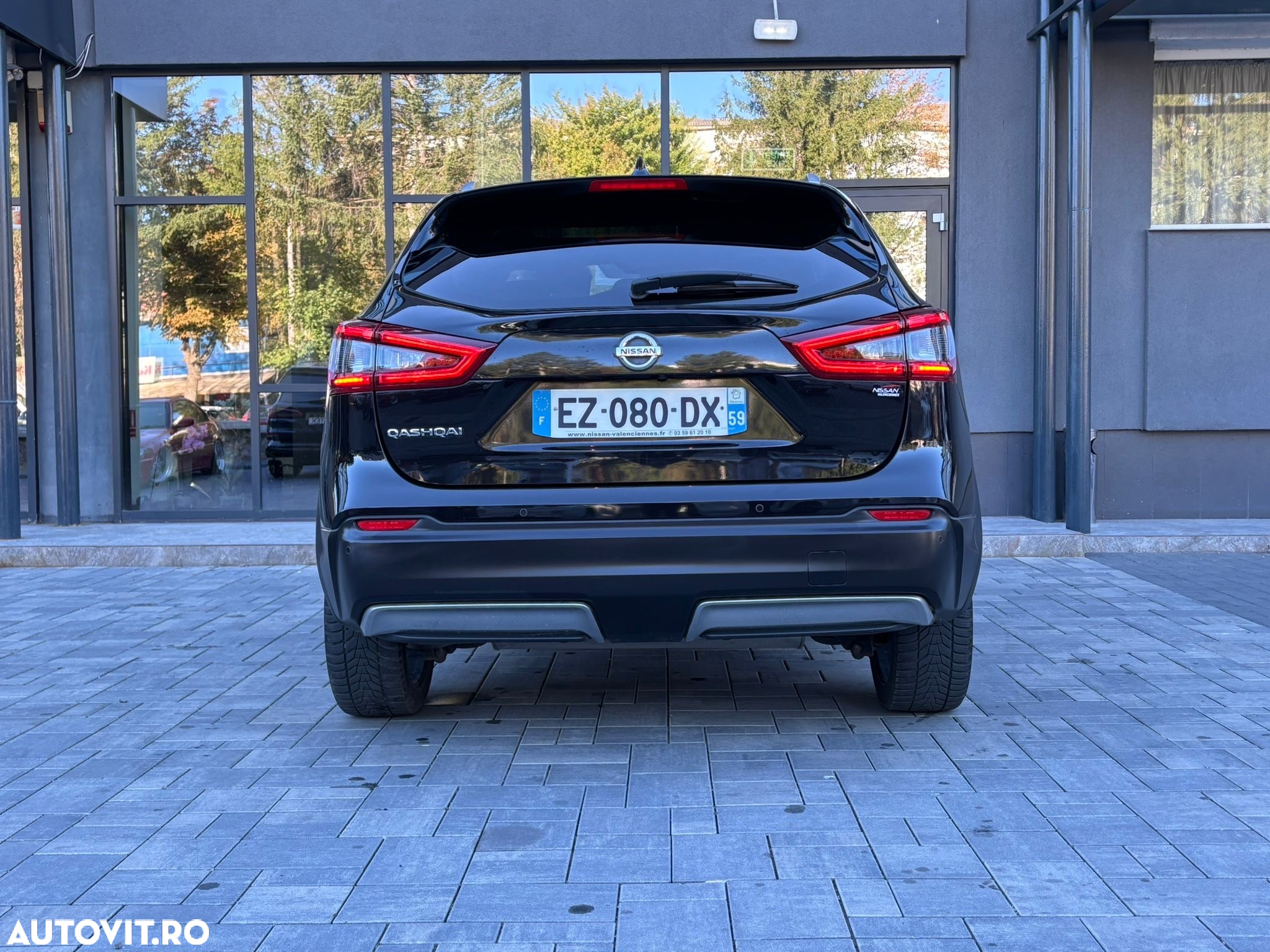 Nissan Qashqai 1.6 DCI Xtronic TEKNA+ - 16