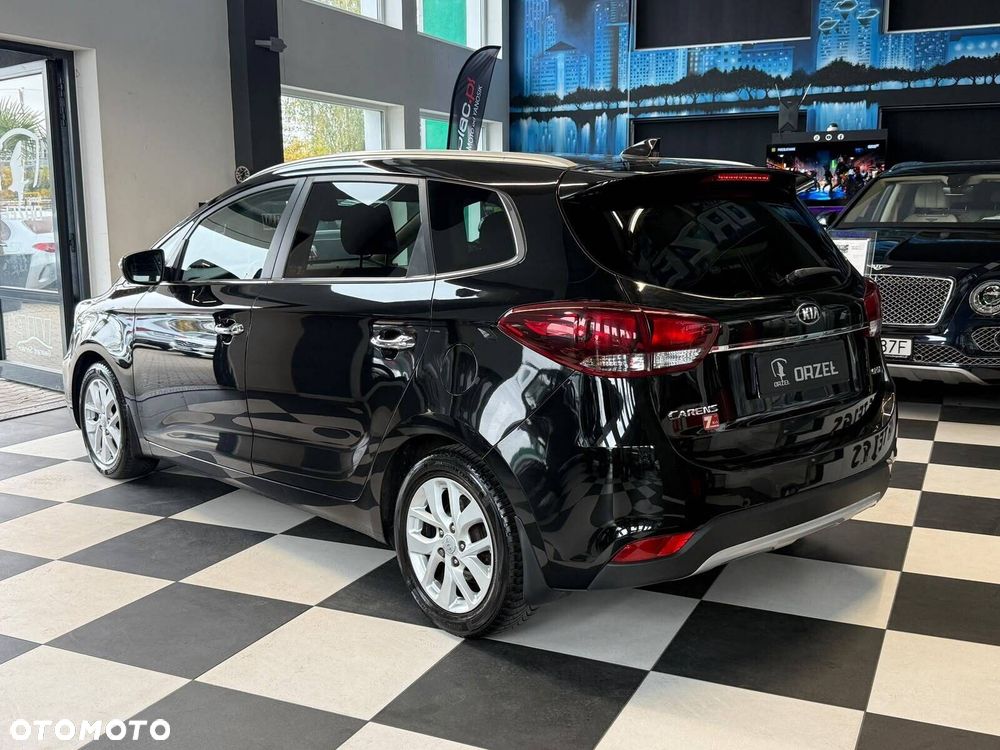 Kia Carens 2017