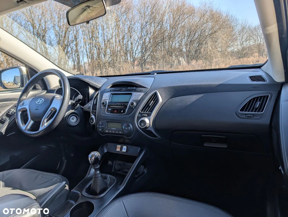 Hyundai ix35 - 23