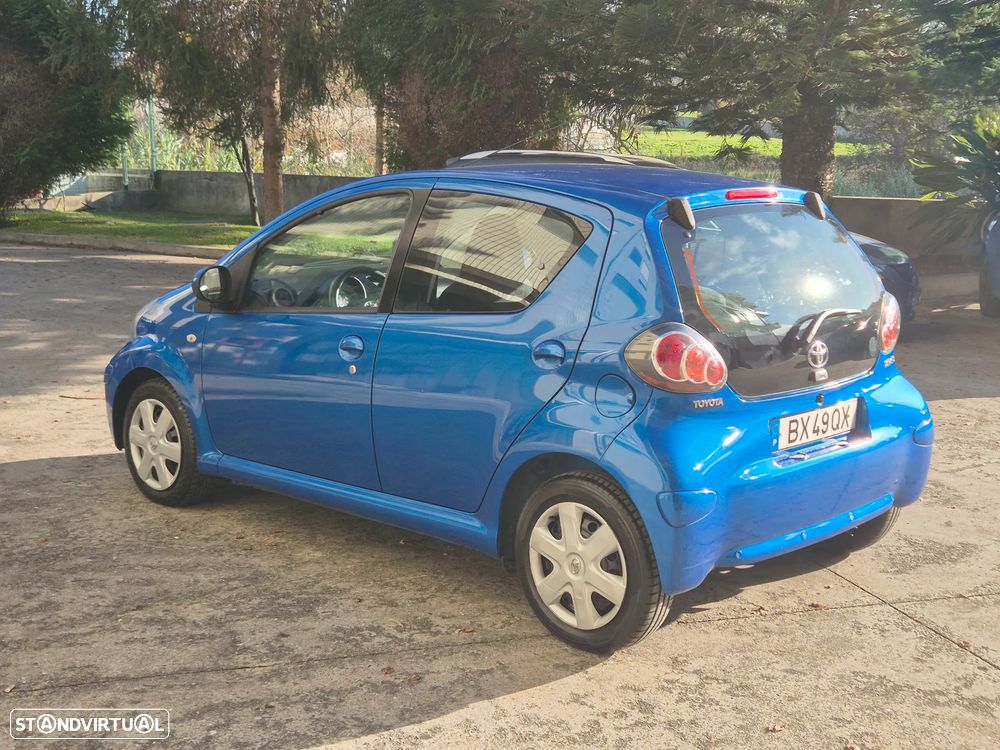 Toyota Aygo 1.0 + AC - 4