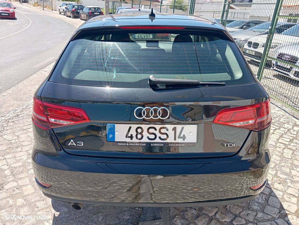 Audi A3 Sportback 1.6 TDI Attraction - 4