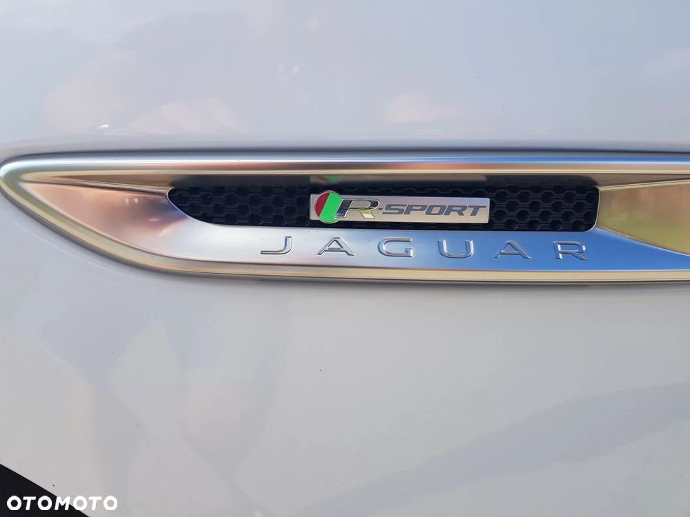Jaguar F-Pace 3.0 TDV6 AWD R-Sport - 13
