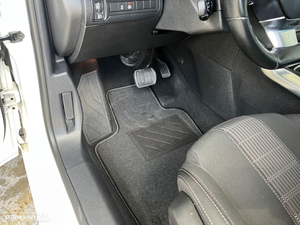 Peugeot 308 PureTech 130 GPF EAT8 Stop & Start Allure Pack - 10