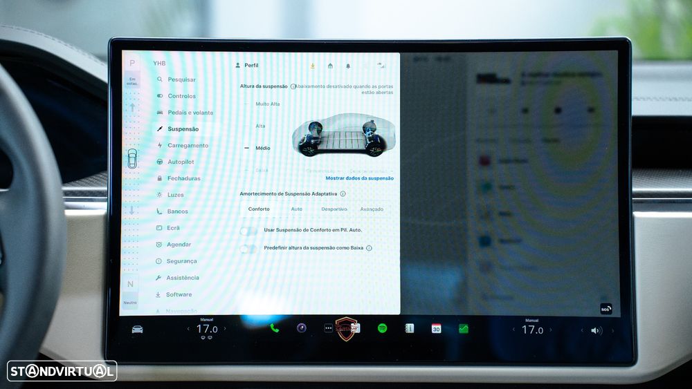 Tesla Model S Plaid AWD - 35