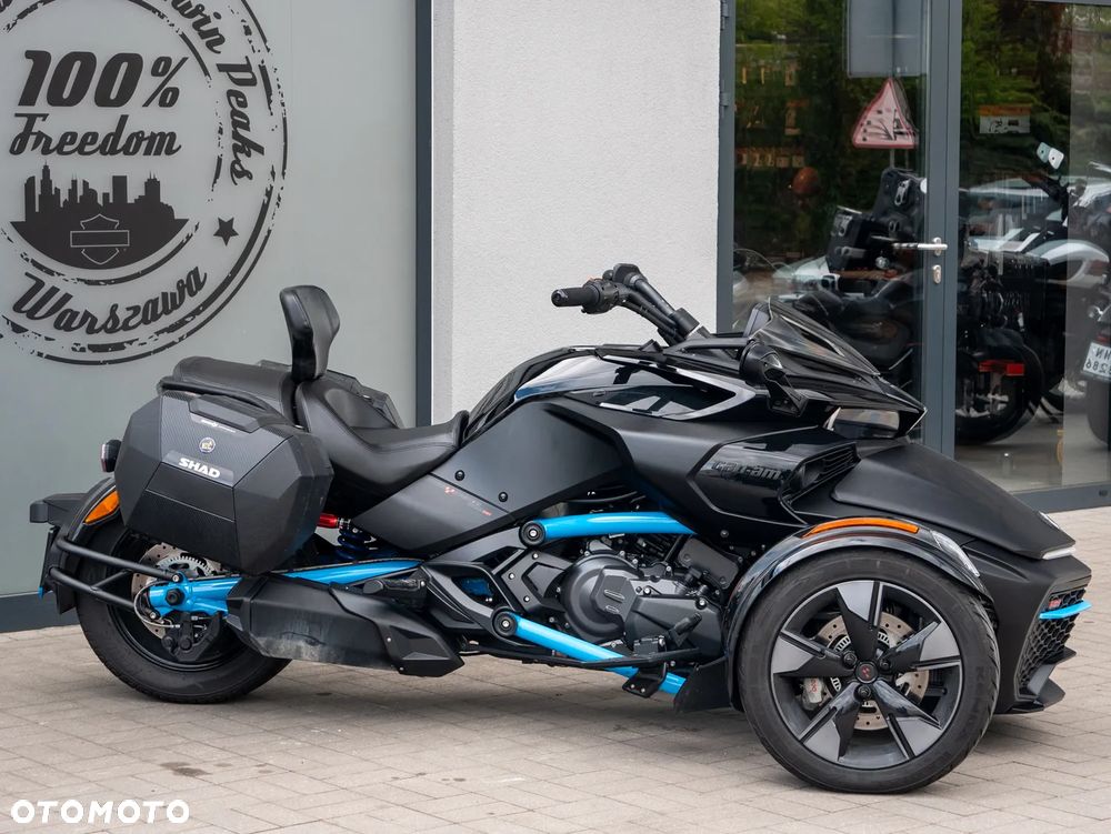 Can-Am Spyder - 23