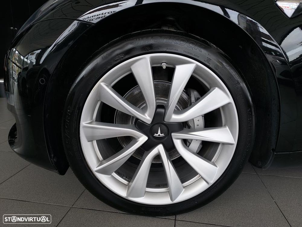 Tesla Model 3 - 26