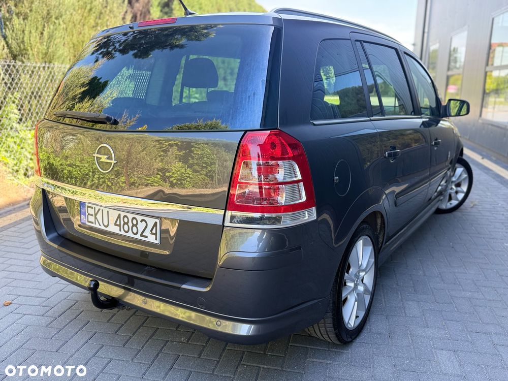 Opel Zafira 1.8 Innovation 110 Jahre - 12