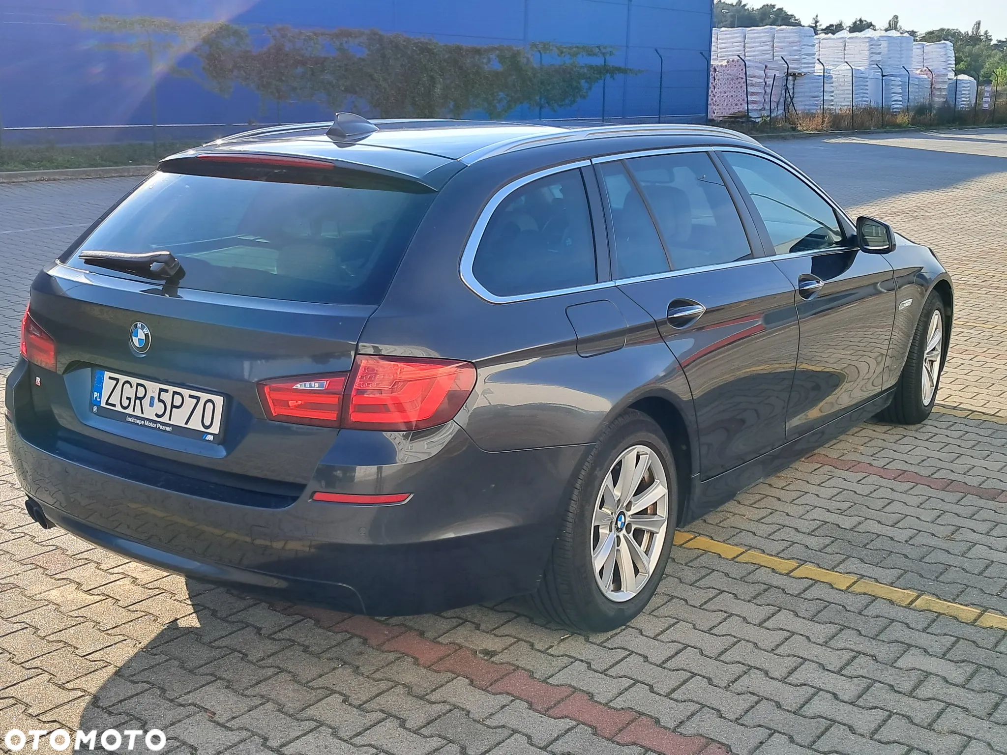 BMW Seria 5 525d xDrive - 4