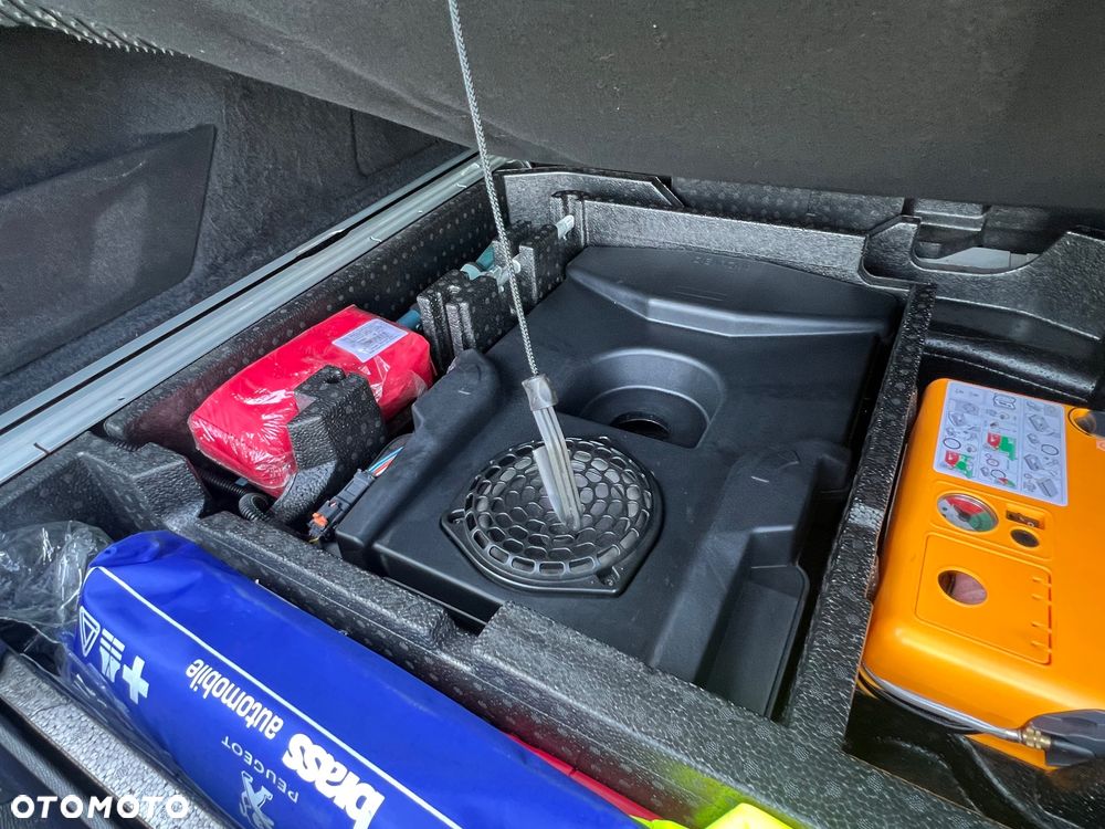 Peugeot 308 BlueHDi FAP 150 Stop&Start Automatik Allure - 27