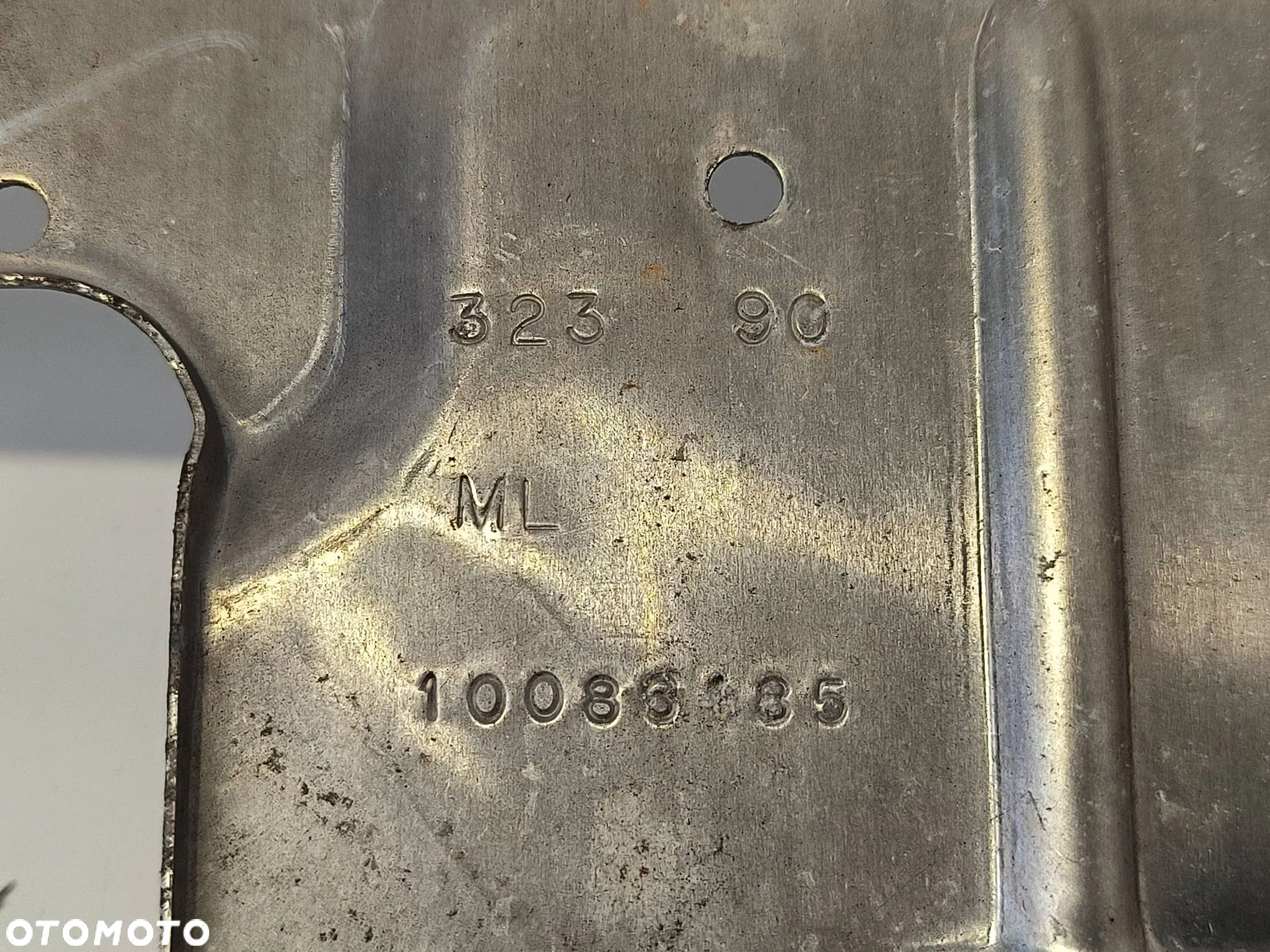Zamek drzwi prawy/lewy przód Chevrolet Corvette C4 LIFT 1992 Coupe Benzyna 5699cm³ - 7