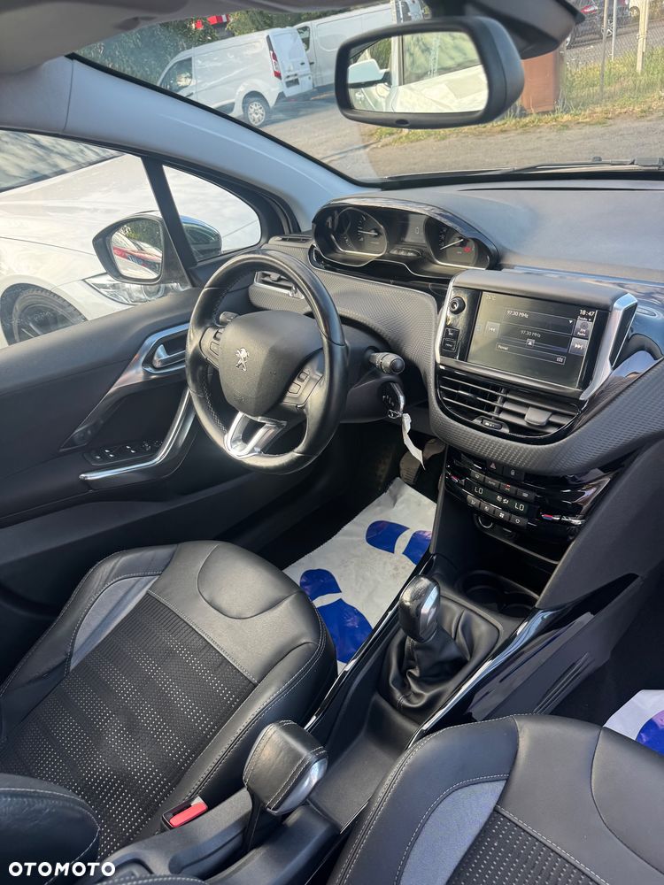 Peugeot 2008 - 13