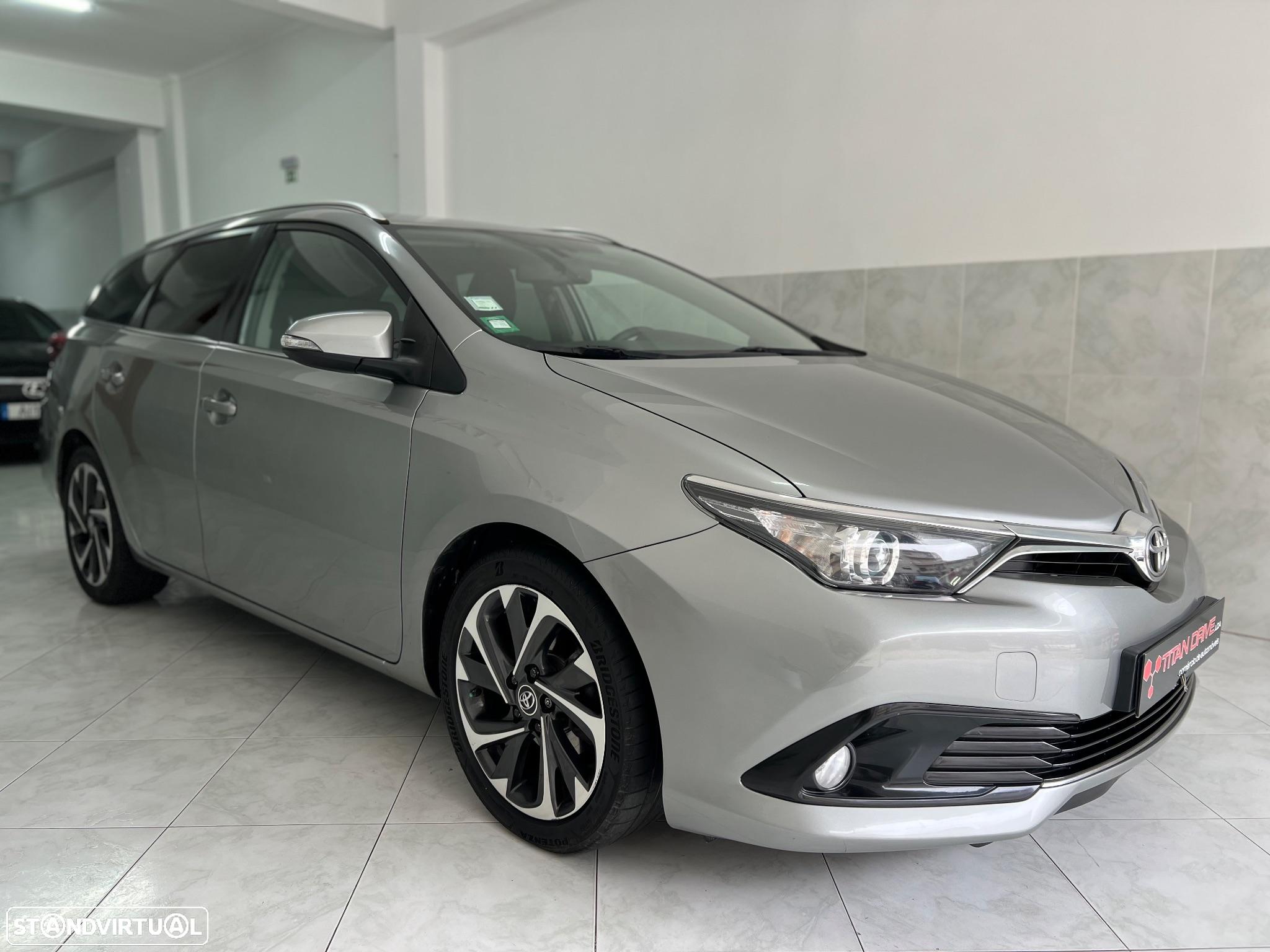 Toyota Auris Touring Sports 1.6 D-4D Comfort +P.Sport+Navi - 8