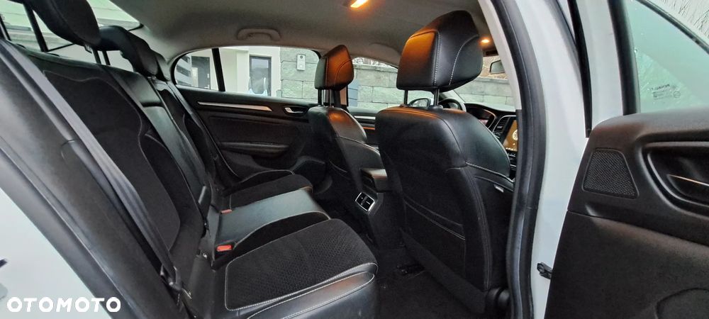 Renault Megane 1.5 Blue dCi Intens - 17