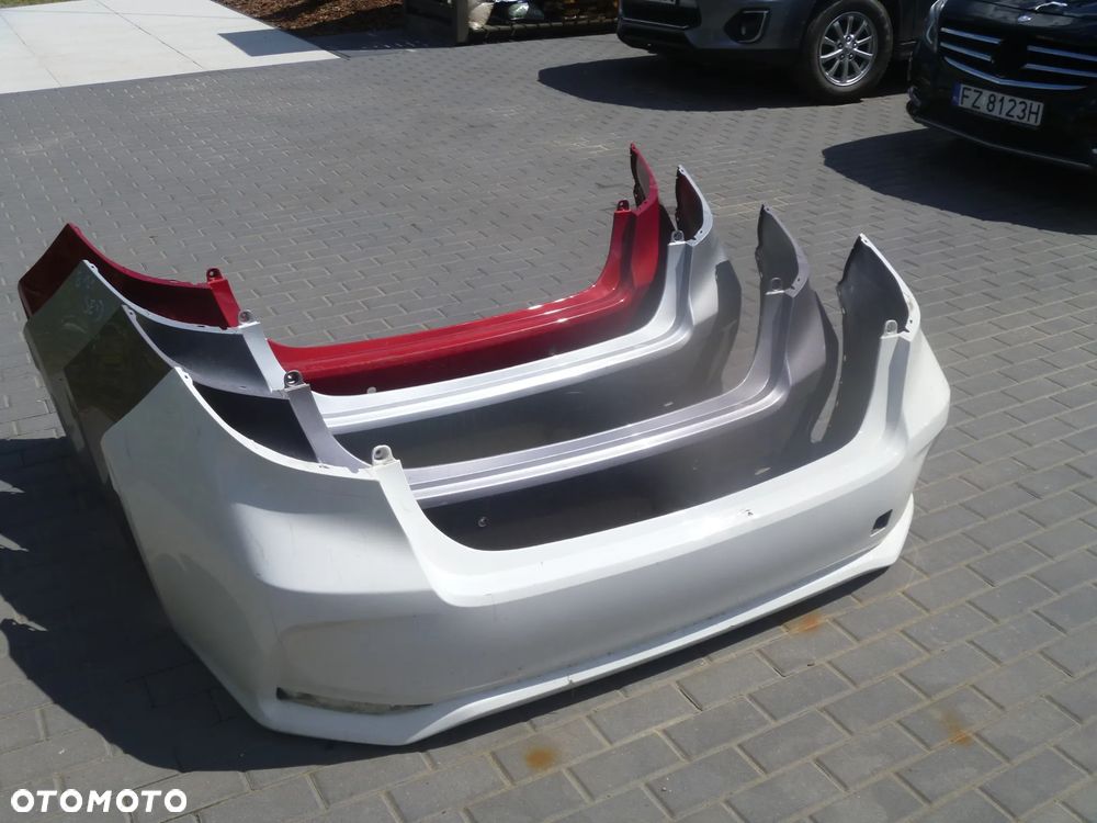 TOYOTA COROLLA E21 SEDAN MASKA SILNIKA IGŁA ORYGINAŁ - 13