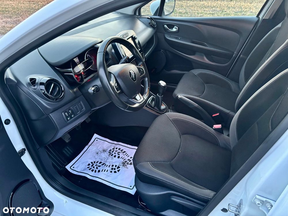 Renault Clio 1.2 16V 75 Collection - 4