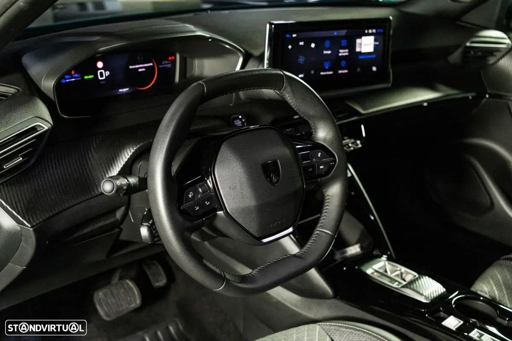Peugeot e-2008 - 16