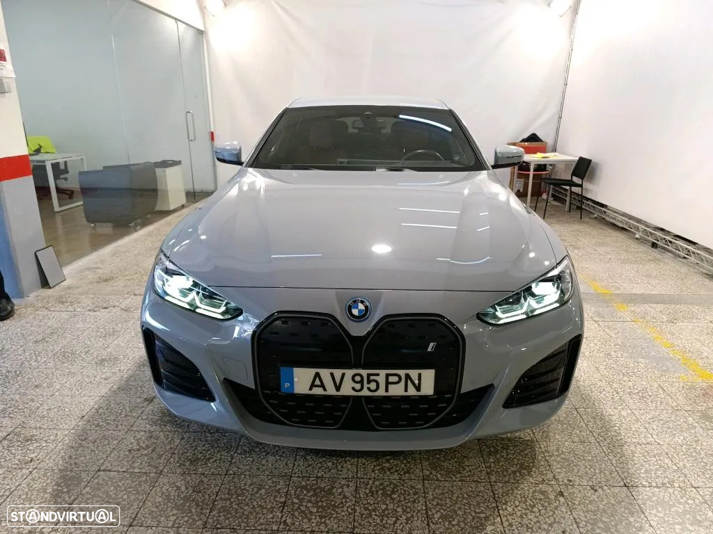 BMW i4 eDrive40 Desportiva M - 5