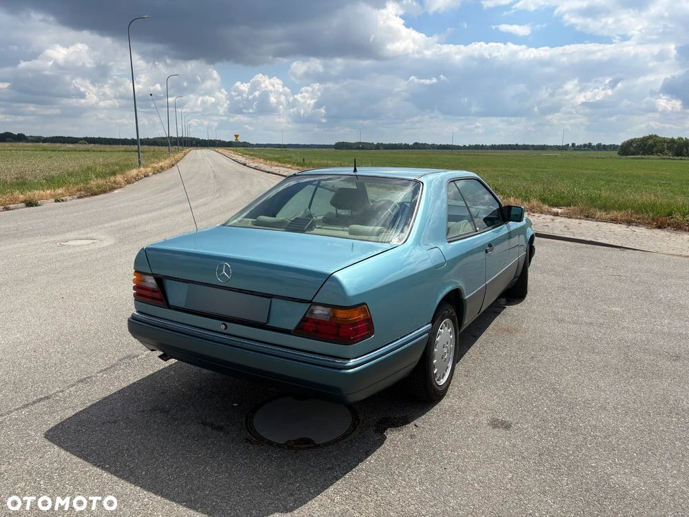 Mercedes-Benz W124 (1984-1993) - 2