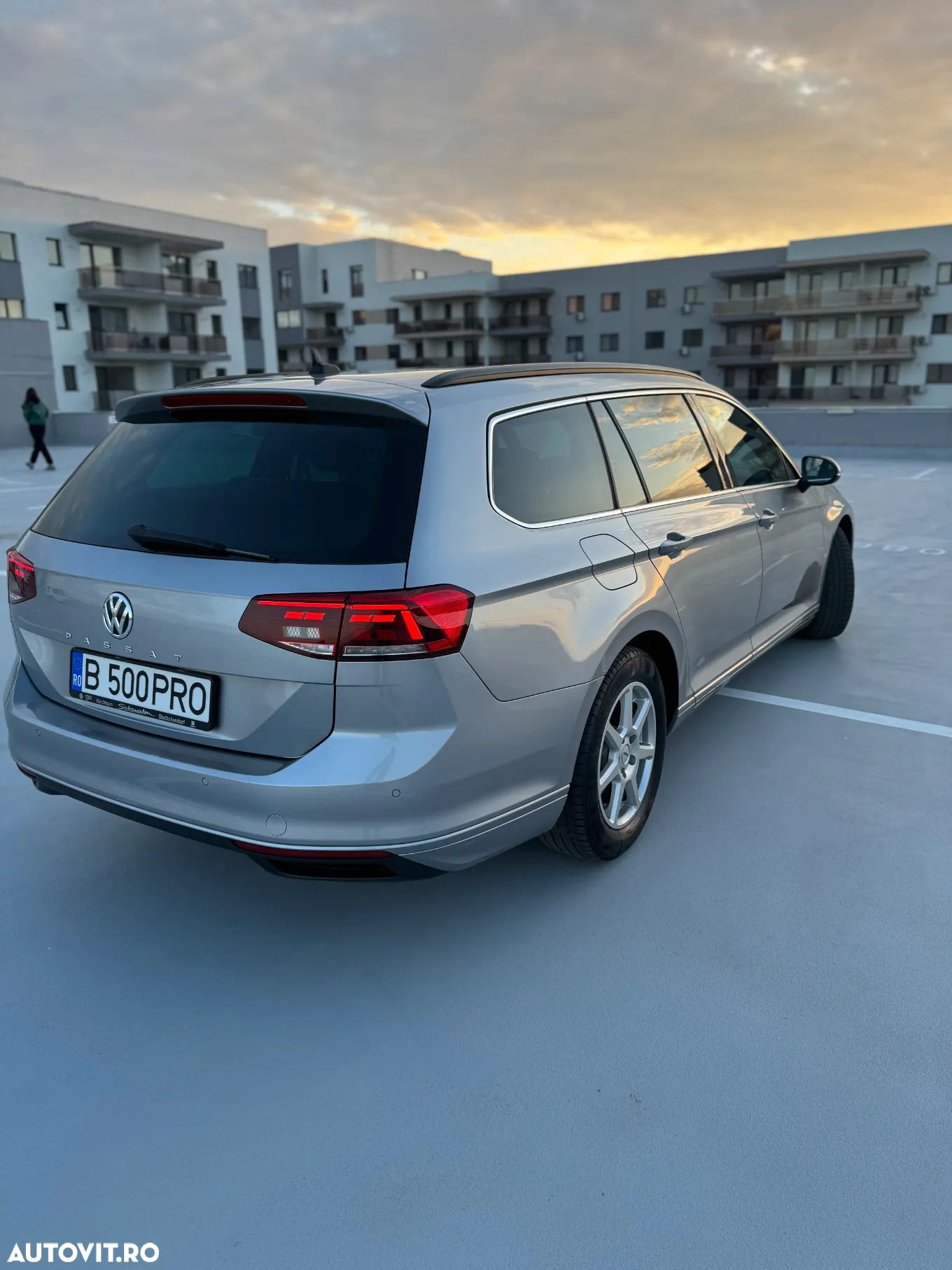 Volkswagen Passat - 5