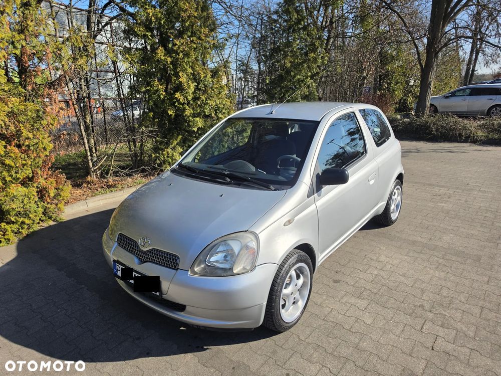 Toyota Yaris 1.3 Luna Hit - 1