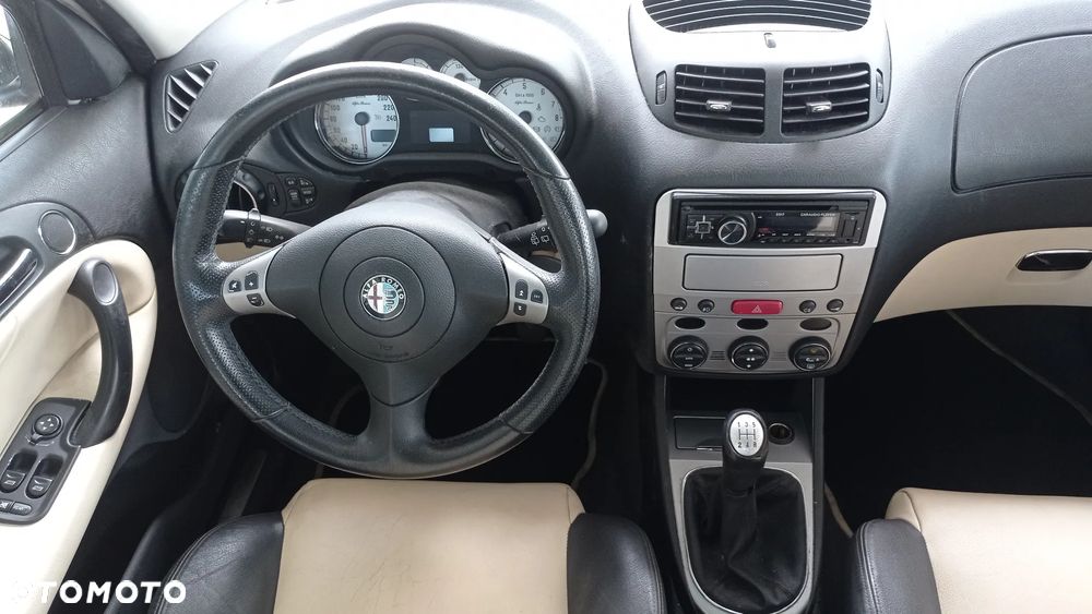 Alfa Romeo 147 1.6 Twin Spark AMICA - 38