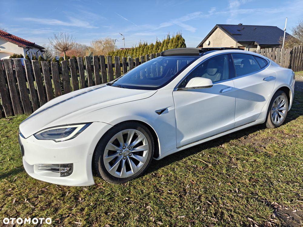 Tesla Model S Long Range Plus - 1