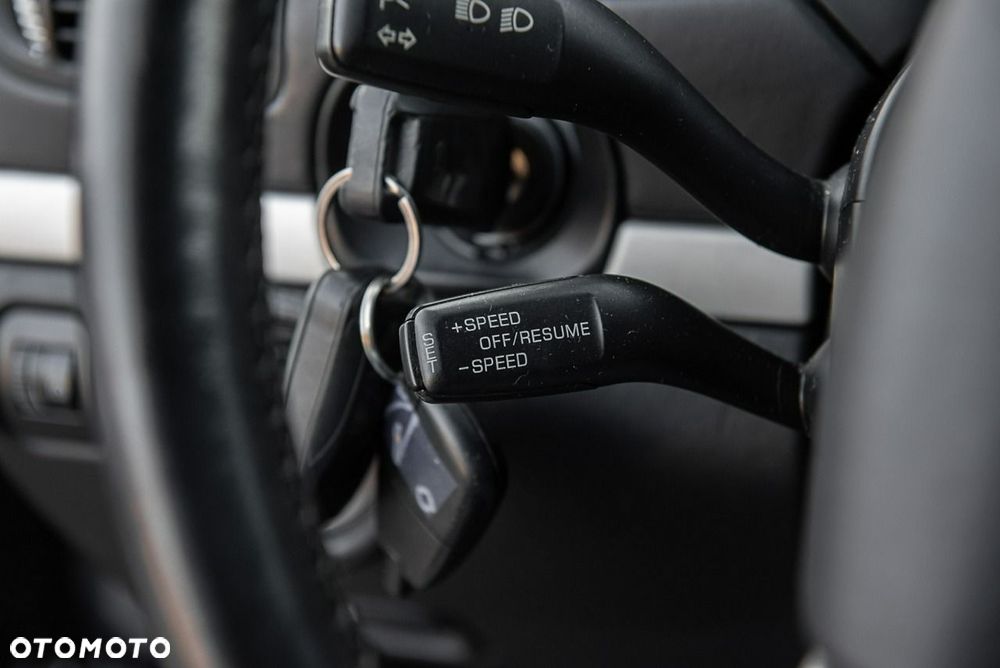 Porsche Cayenne Turbo Tiptronic S - 25