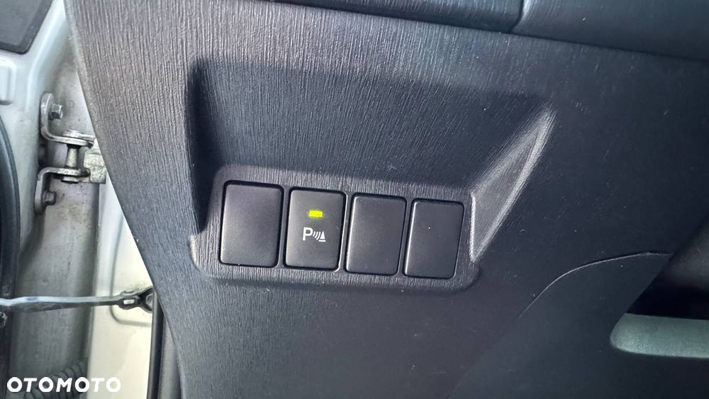 Toyota Prius+ (Hybrid) Executive - 15