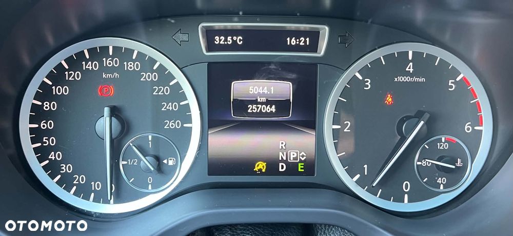 Infiniti Q30 2.2d Sport Tech AWD 7DCT - 19