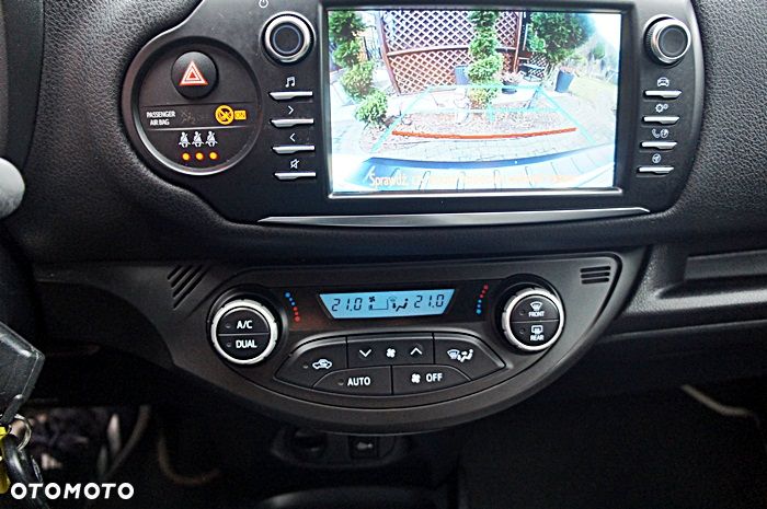 Toyota Yaris 1.5 VVT-i Y20 Club - 6