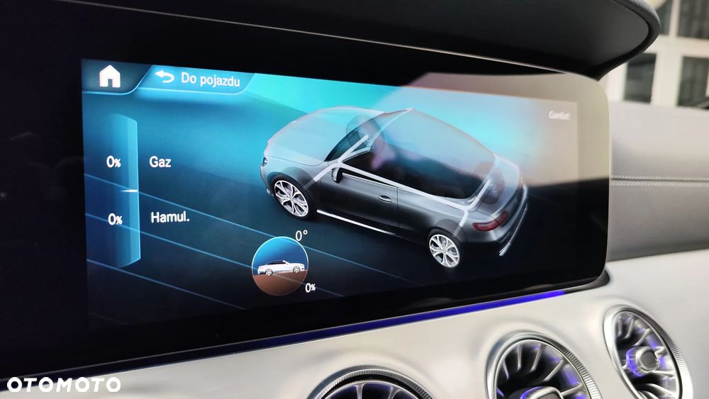 Mercedes-Benz Klasa E 300 9G-TRONIC - 26