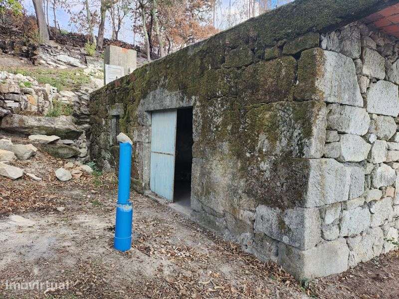 Vendo casa de pedra - Grande imagem: 4/8