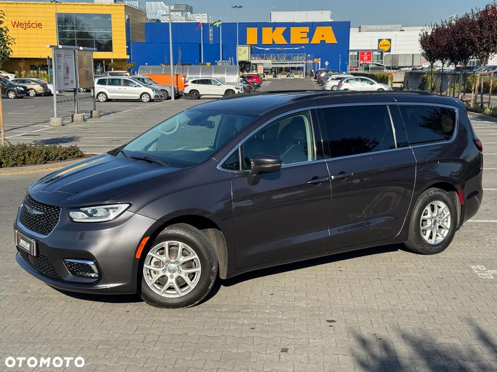 Chrysler Pacifica - 6