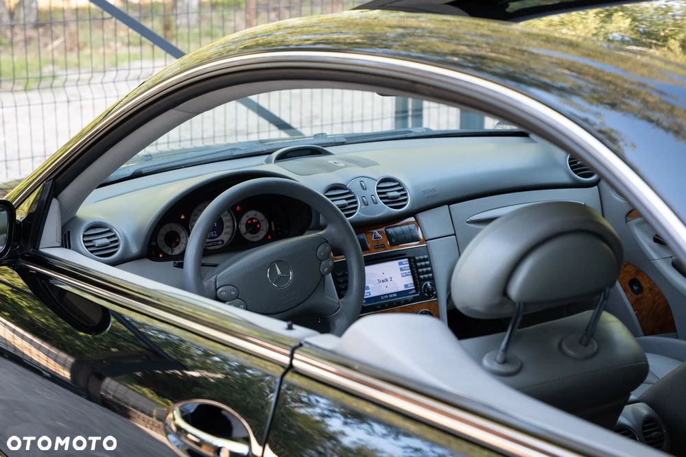 Mercedes-Benz CLK - 4